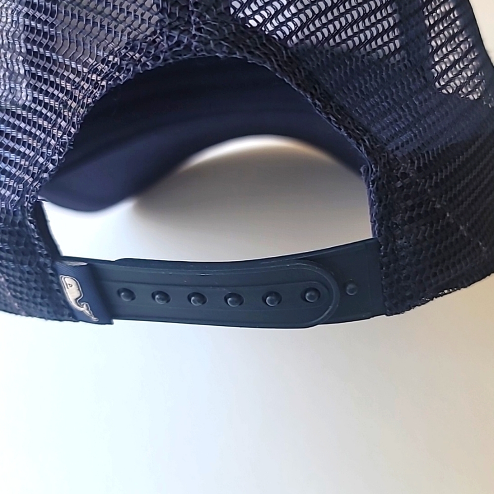 NWOT Vineyard Vines Whale Dot Performance Hat, Navy Blue - Picture 7 of 8
